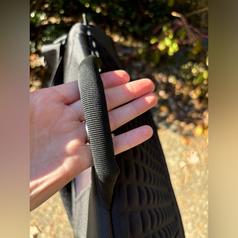 Catalyst Solar Messenger Bag. - Picture 15 of 17